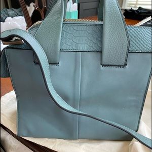 Pour le victoire bag